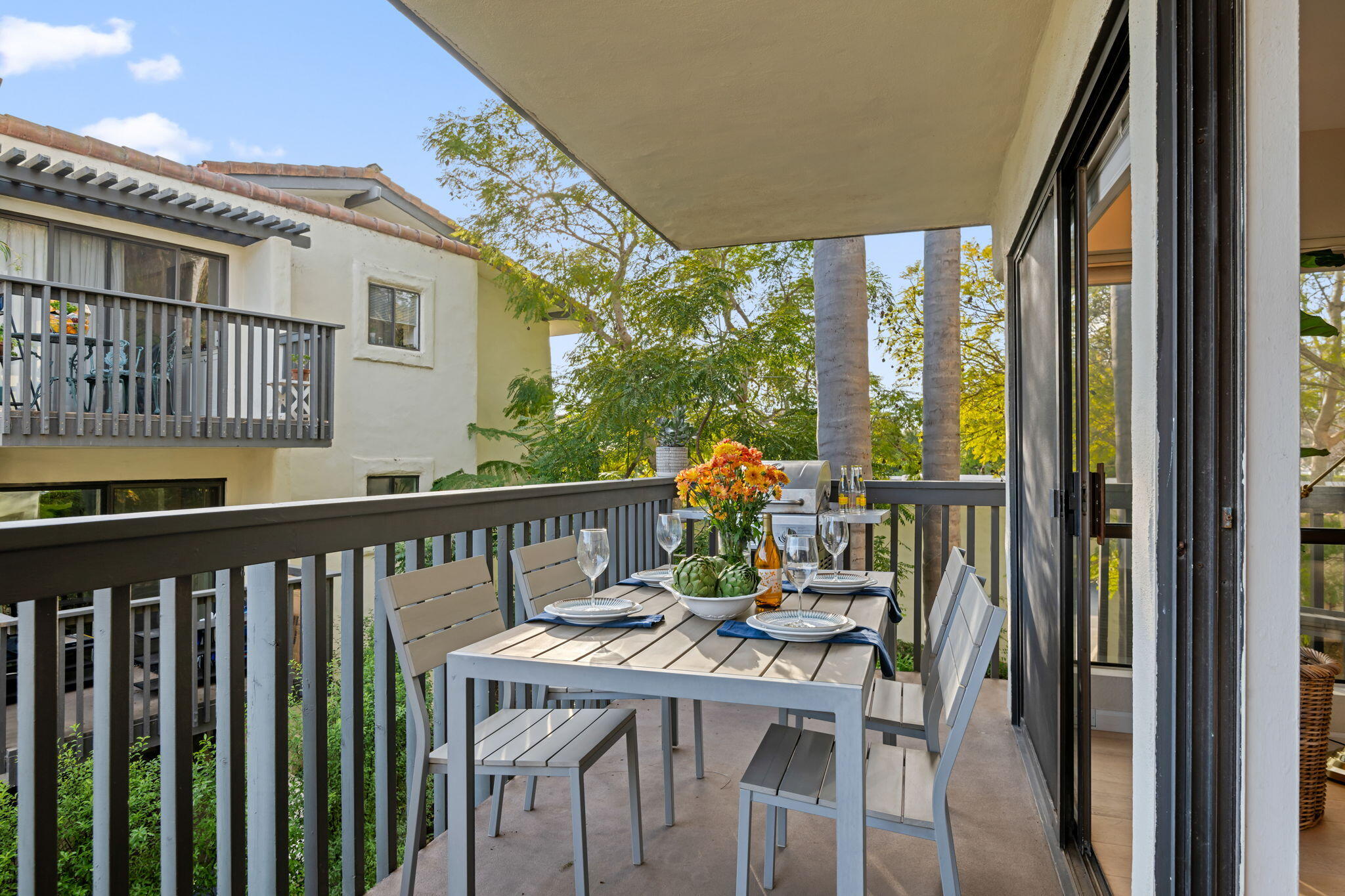 3375 Foothill Road, 723