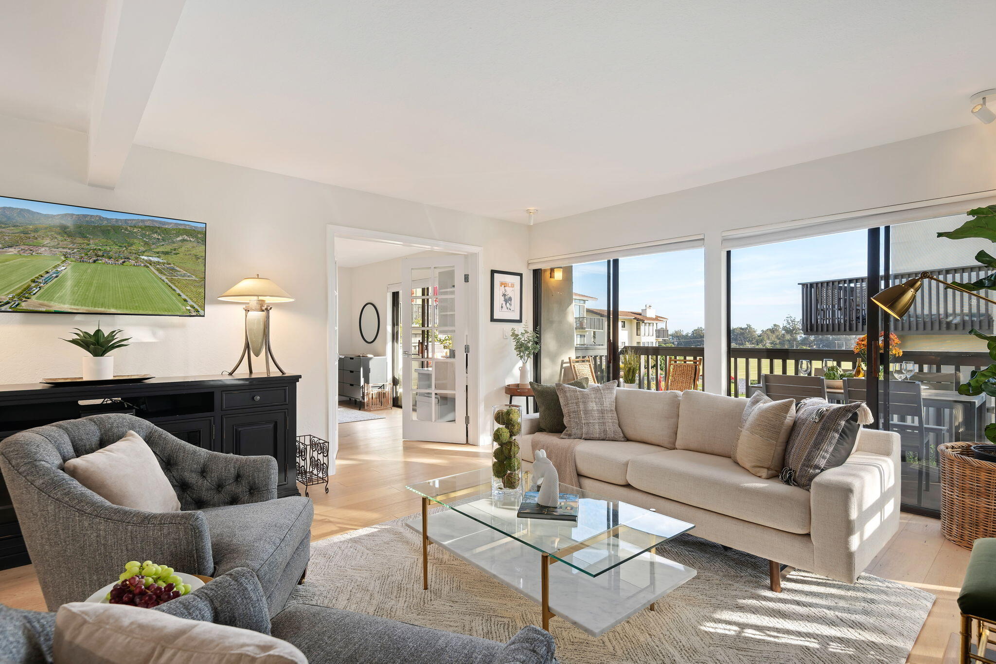3375 Foothill Road, 723