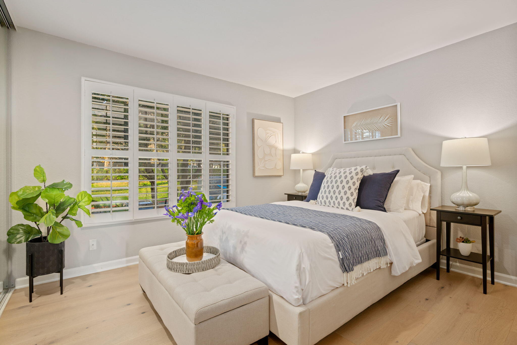 3375 Foothill Road, 723