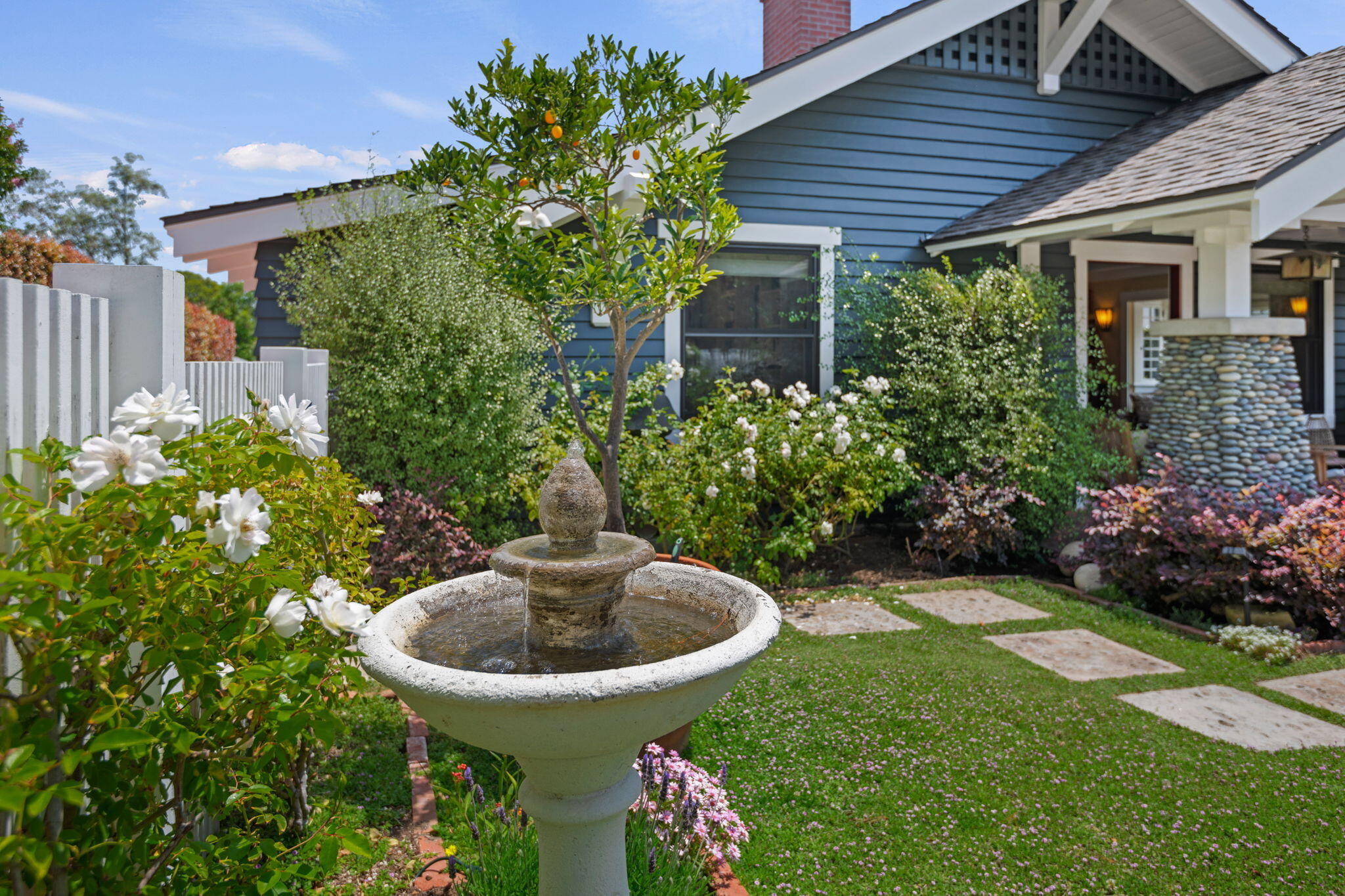 328 E Padre Street
