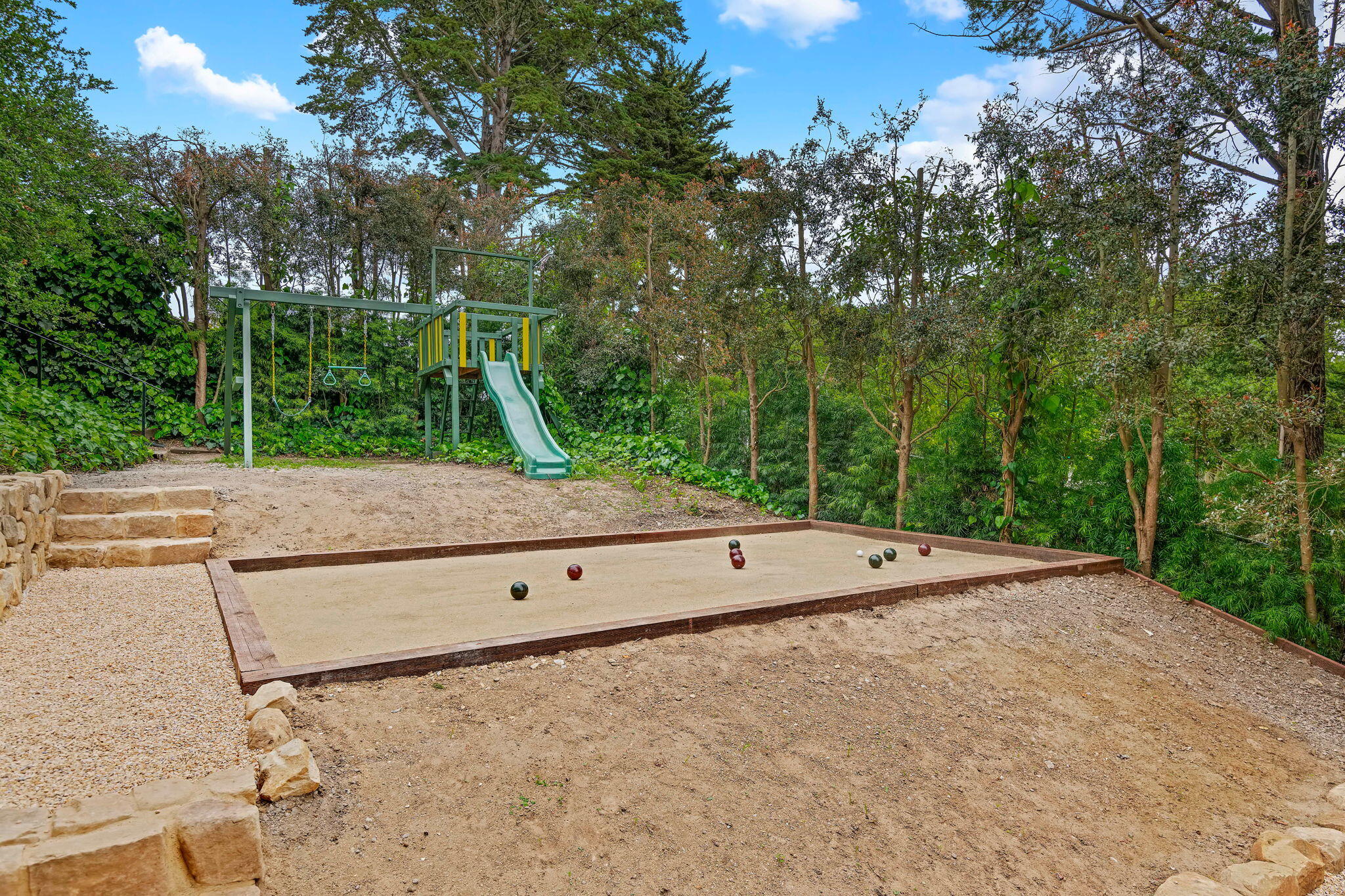 1476 Crestline Drive