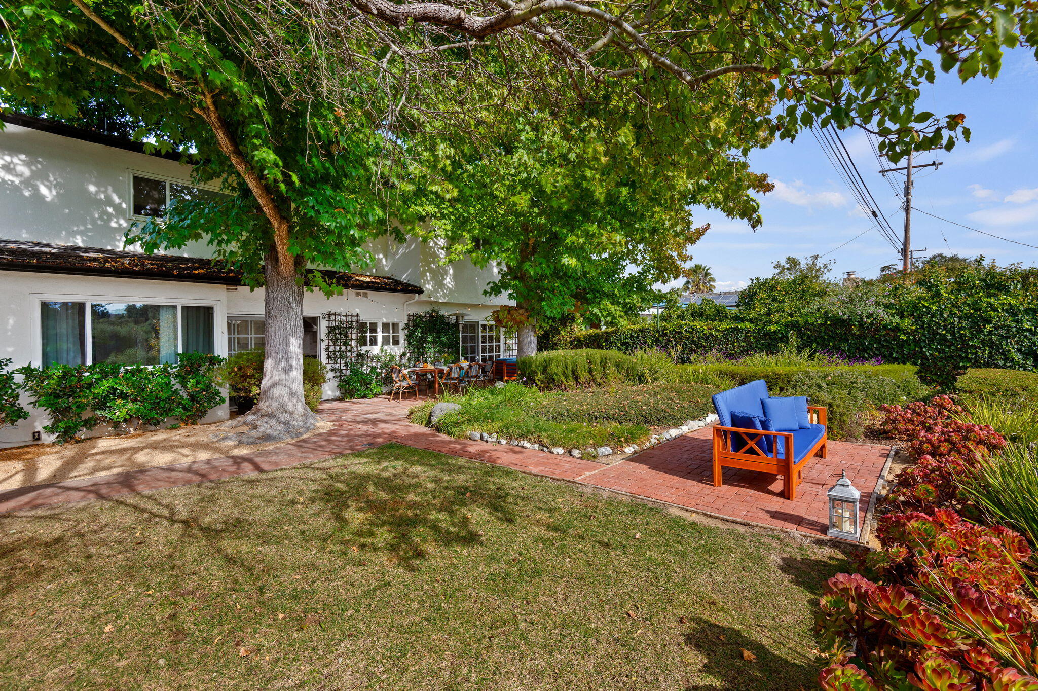 1476 Crestline Drive