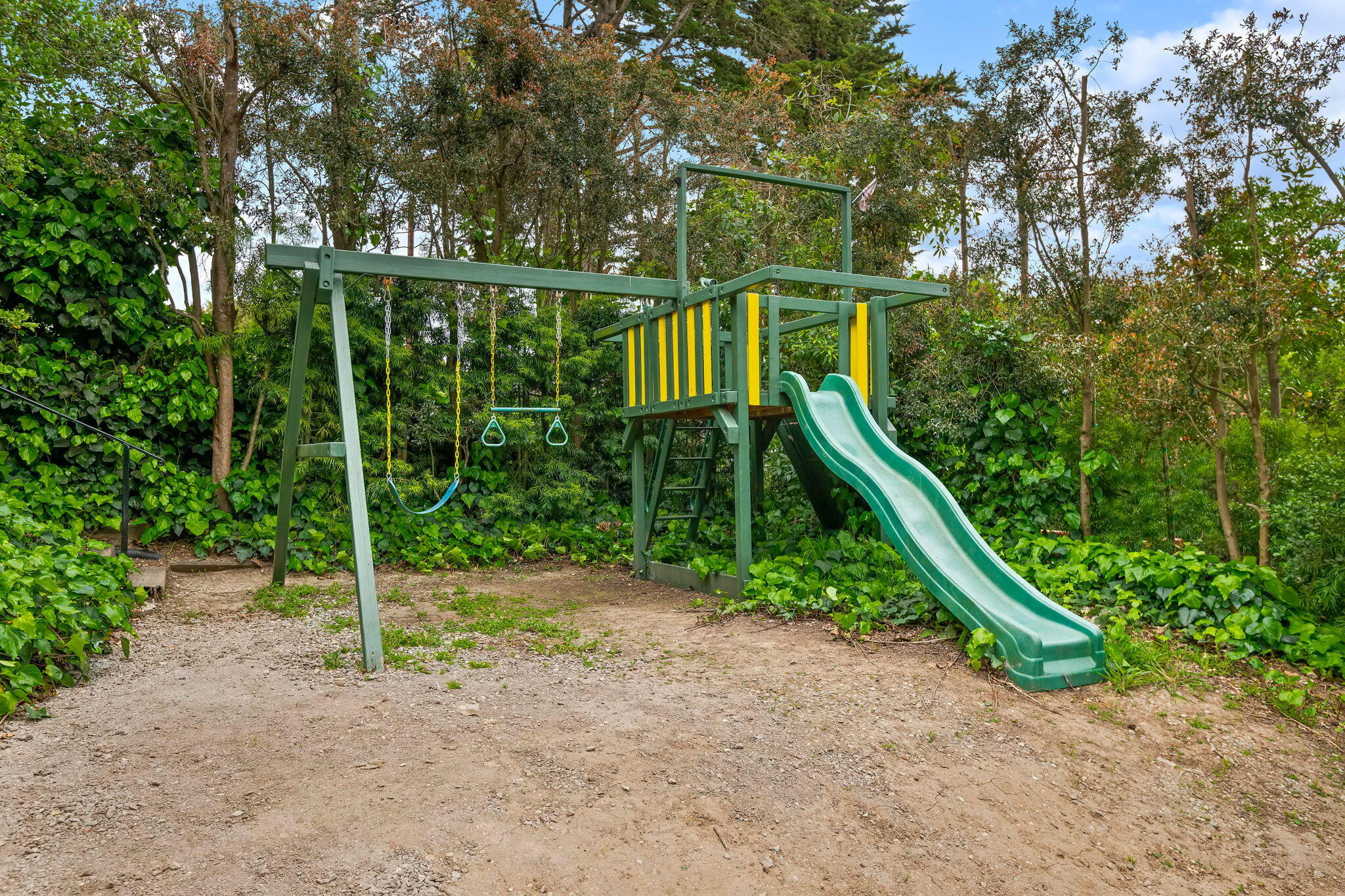 1476 Crestline Drive