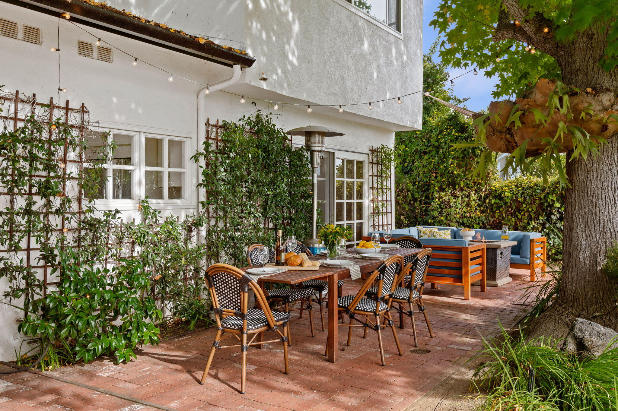 1476 Crestline Drive