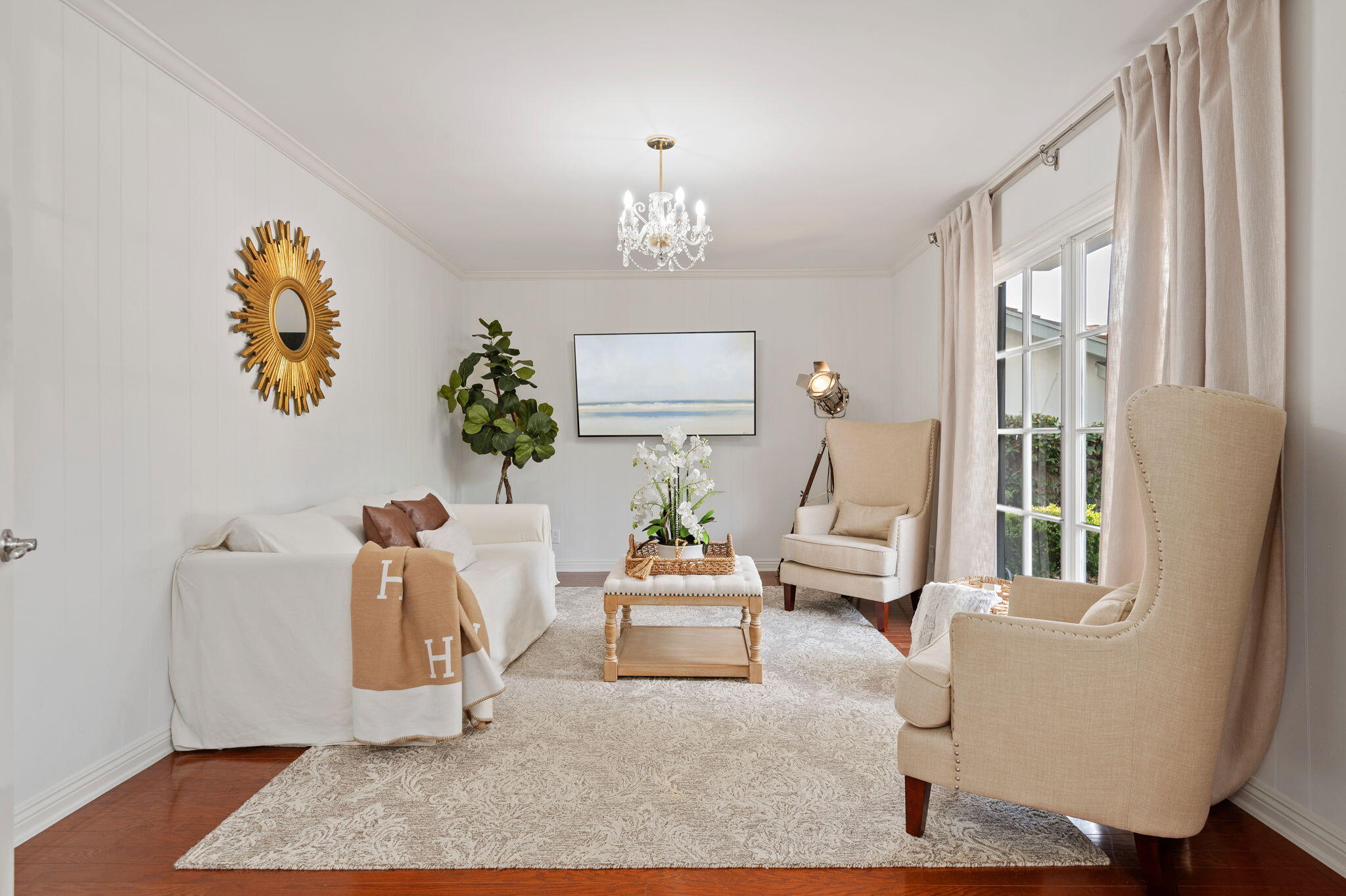 1476 Crestline Drive