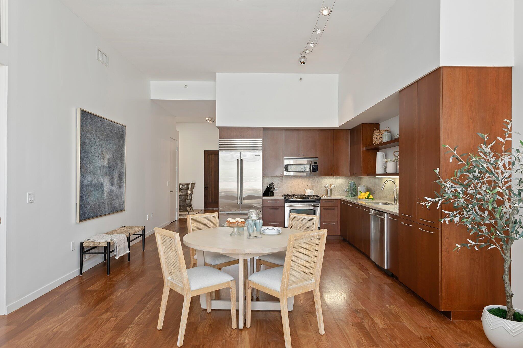 401 Chapala Street Apt 219