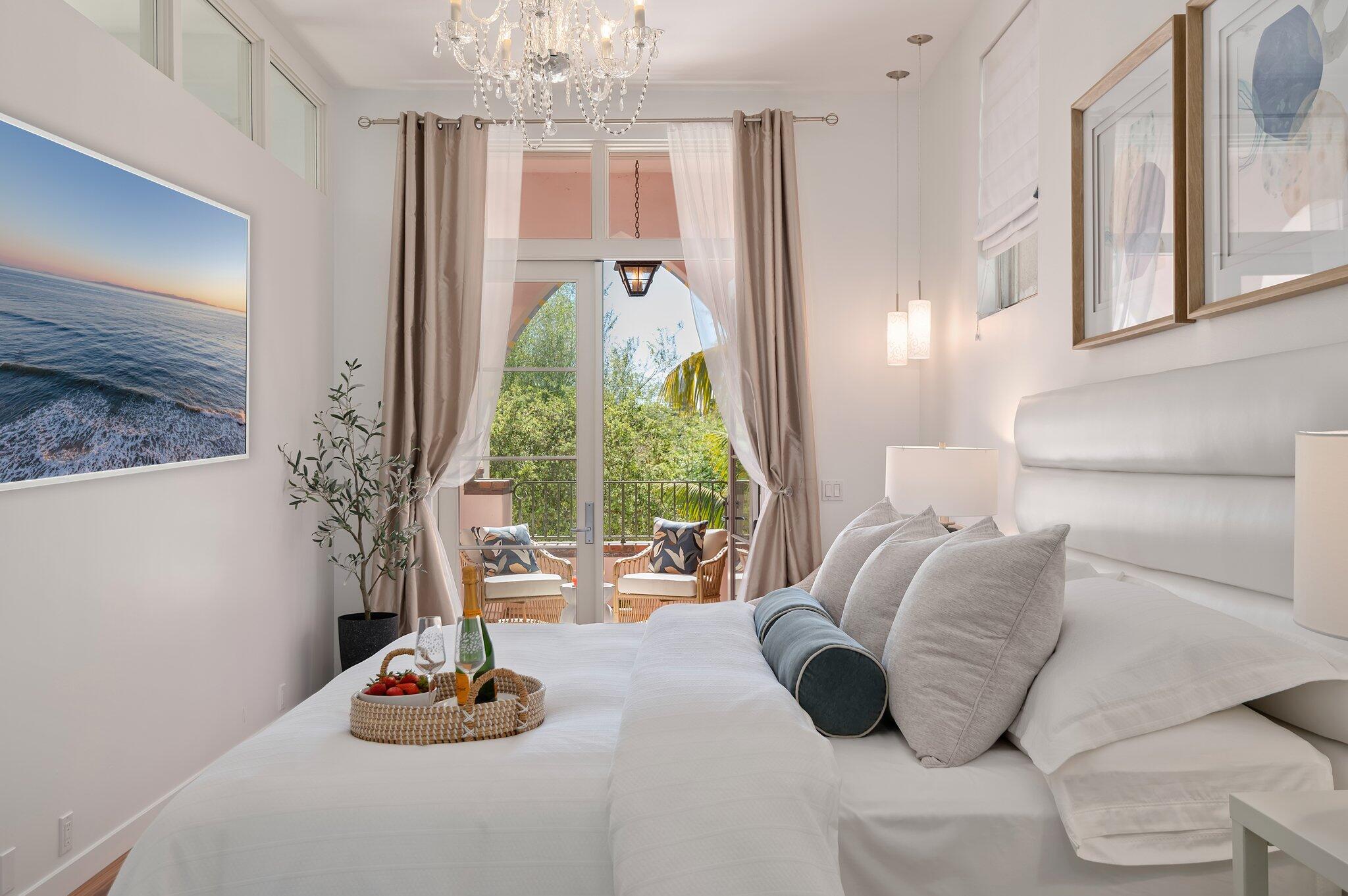 401 Chapala Street Apt 219