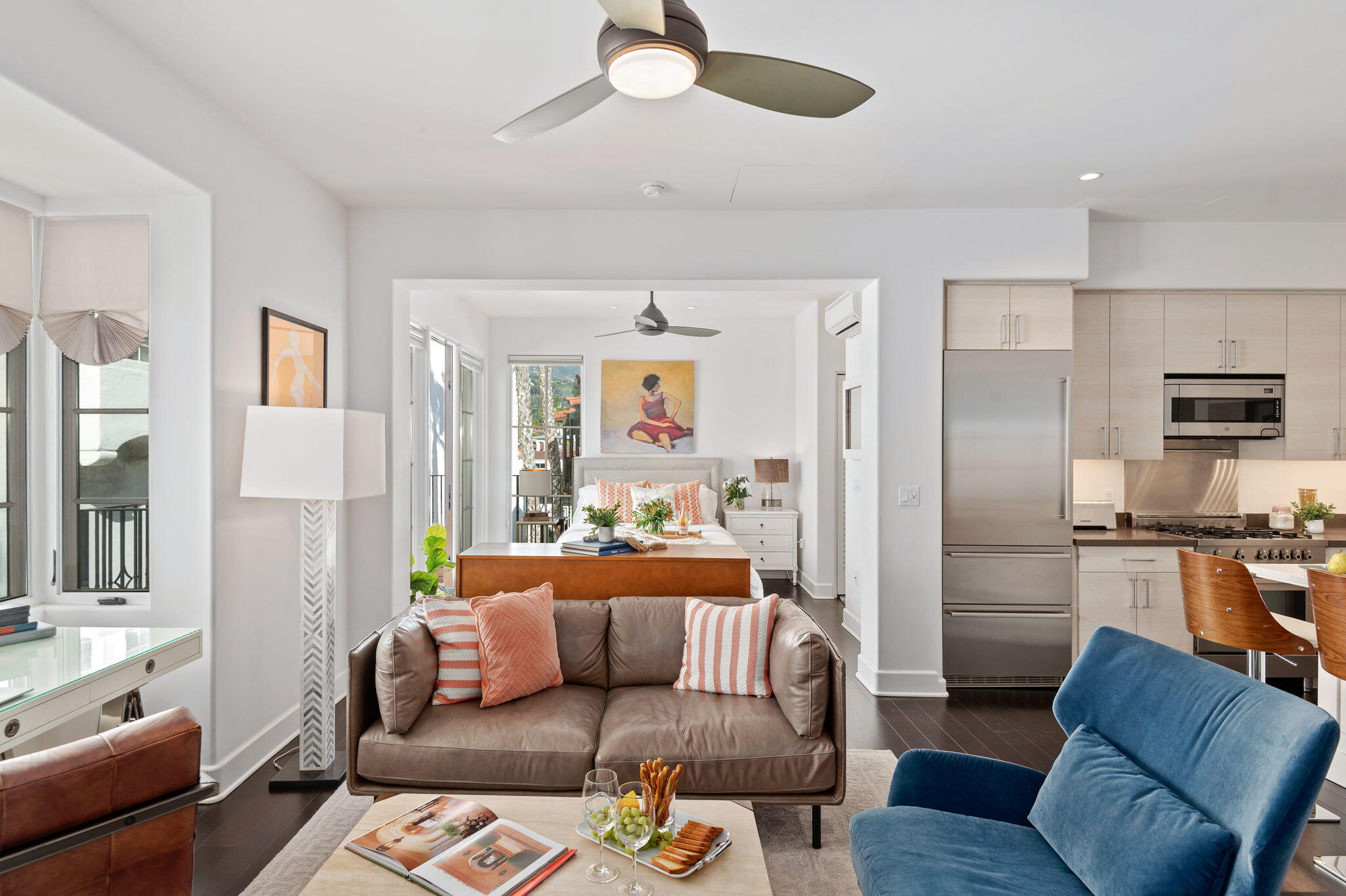 18 W Victoria Street Apt 303