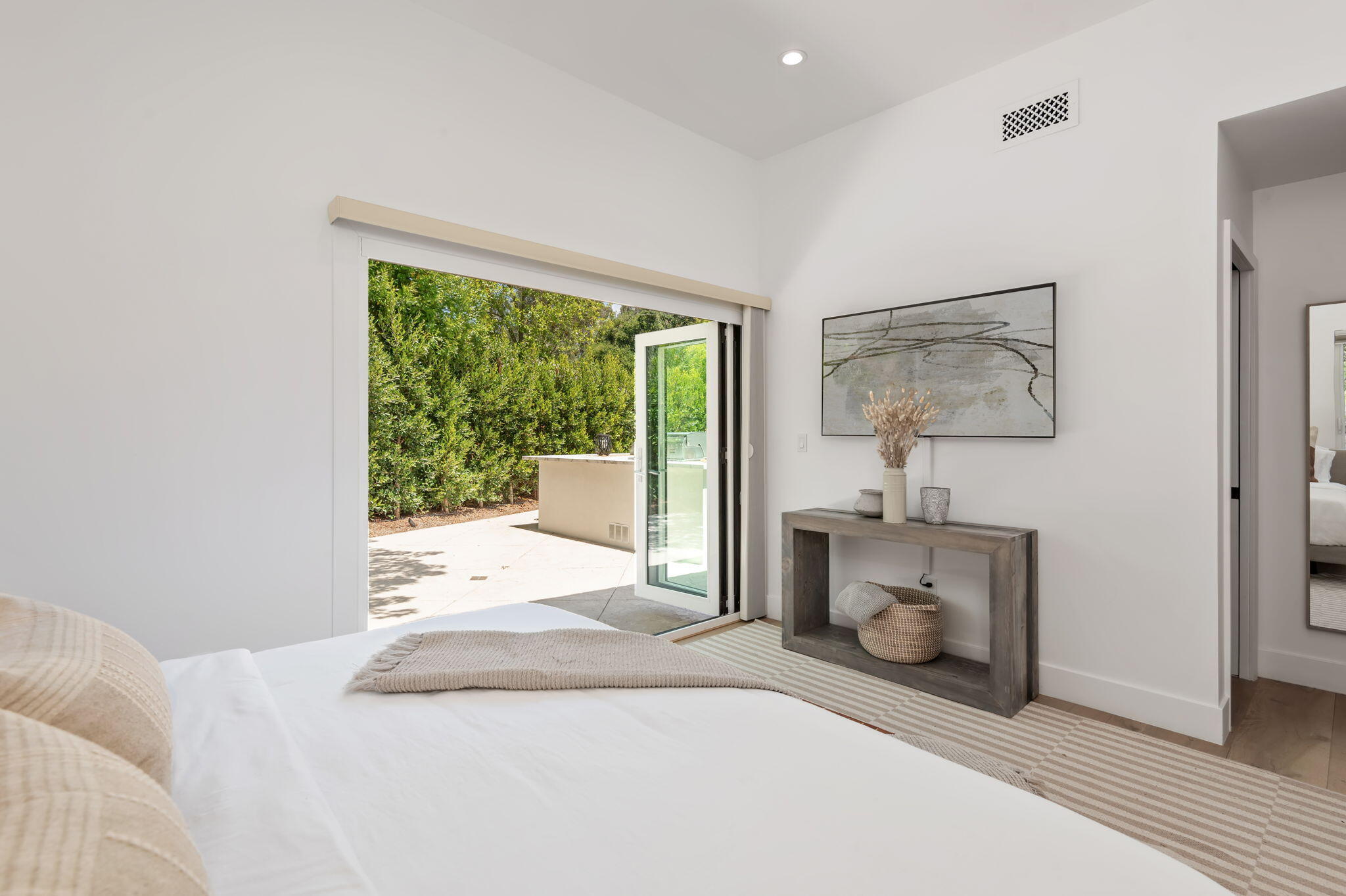 2402 Calle Montilla