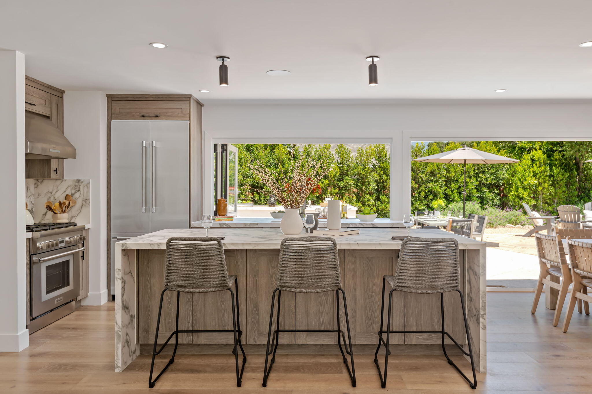 2402 Calle Montilla