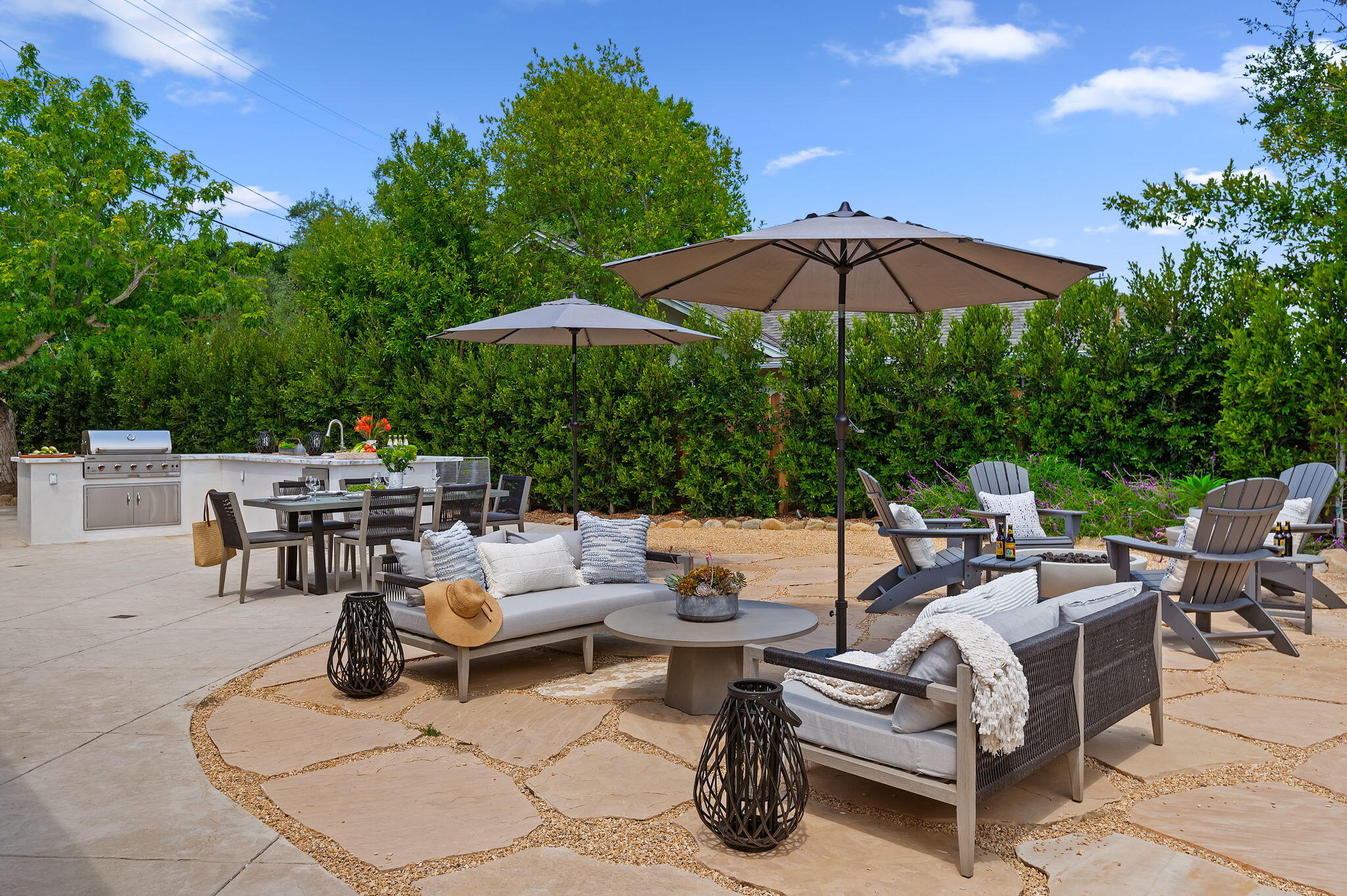 2402 Calle Montilla