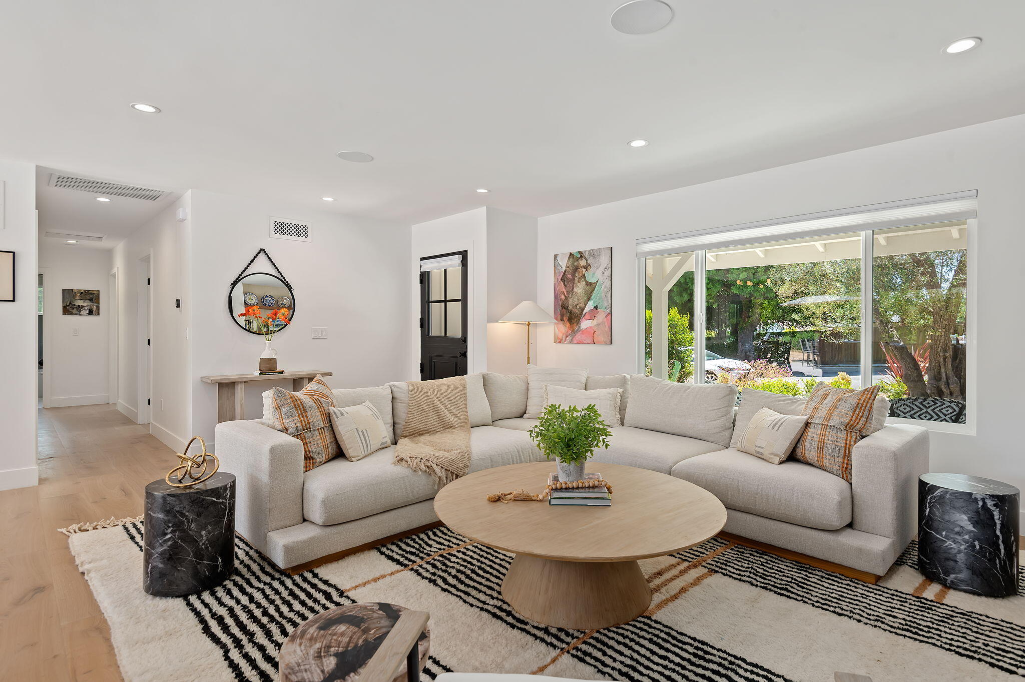 2402 Calle Montilla