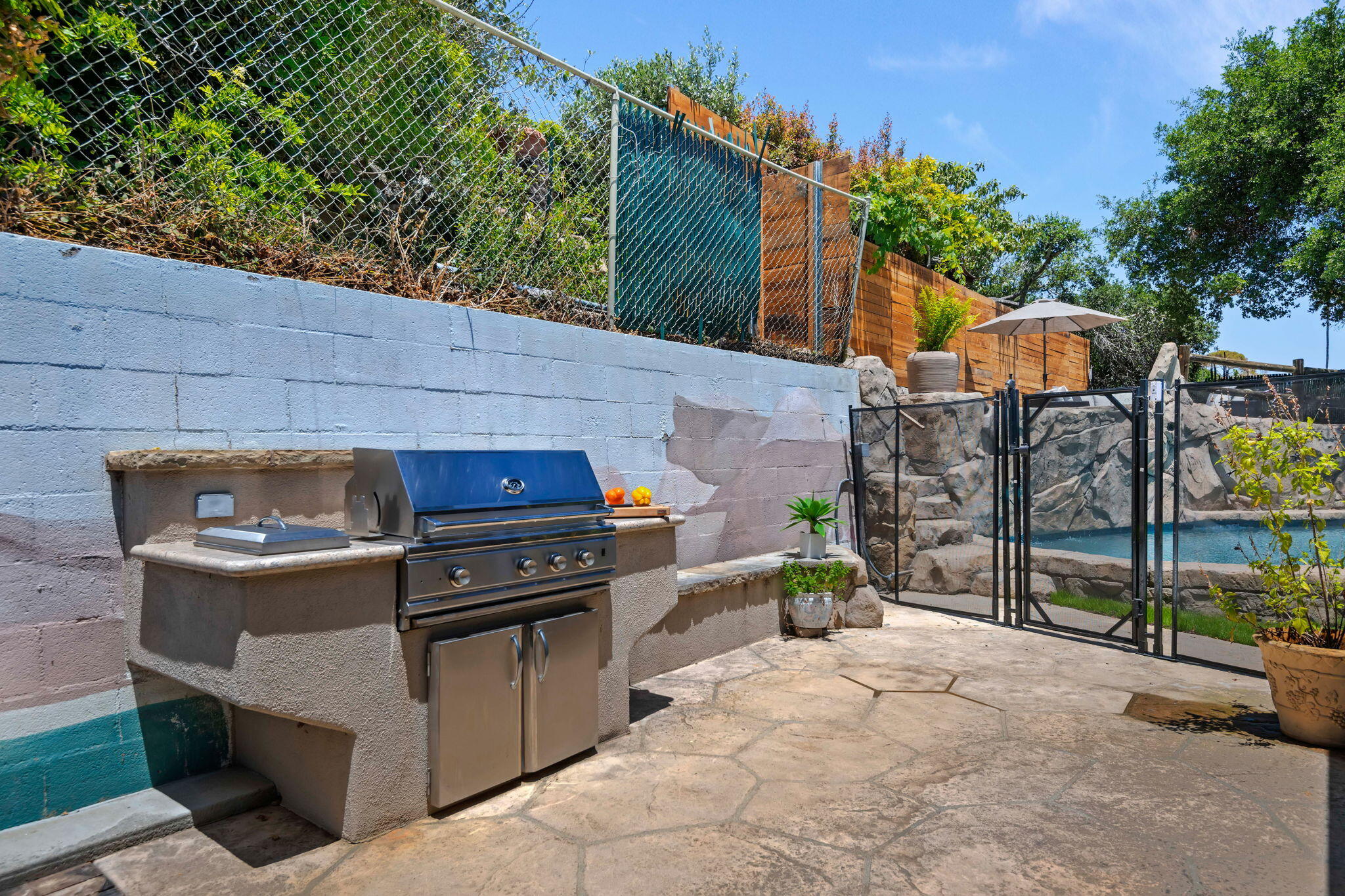 964 Garcia Road