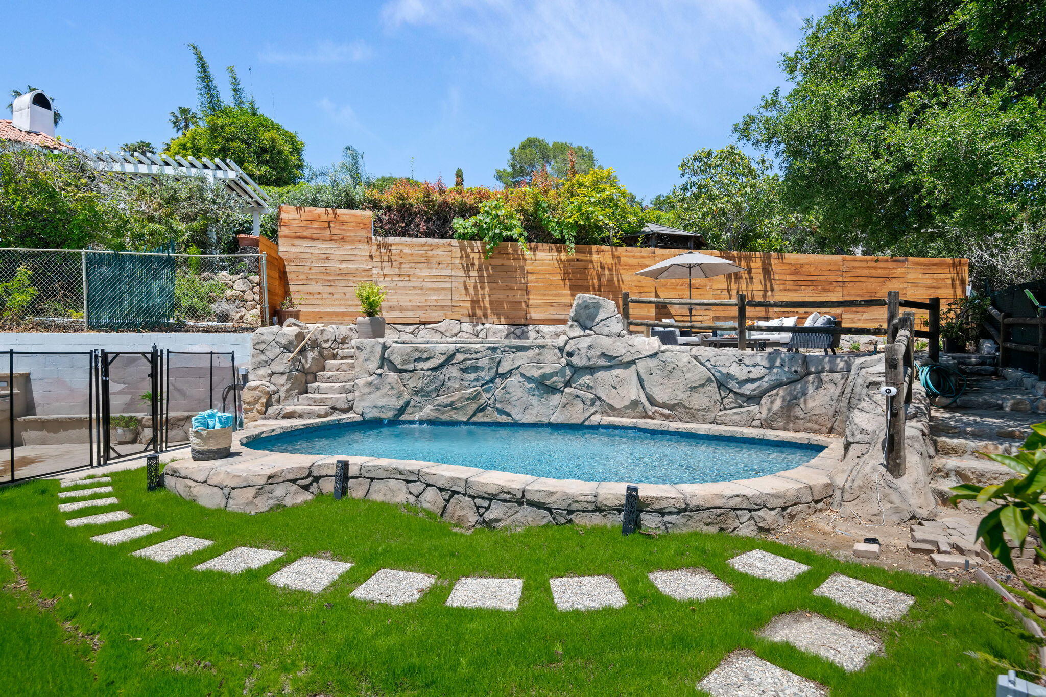 964 Garcia Road