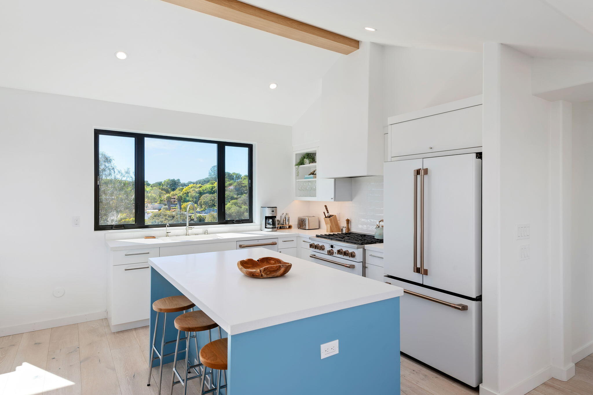1415 La Cima Road B
