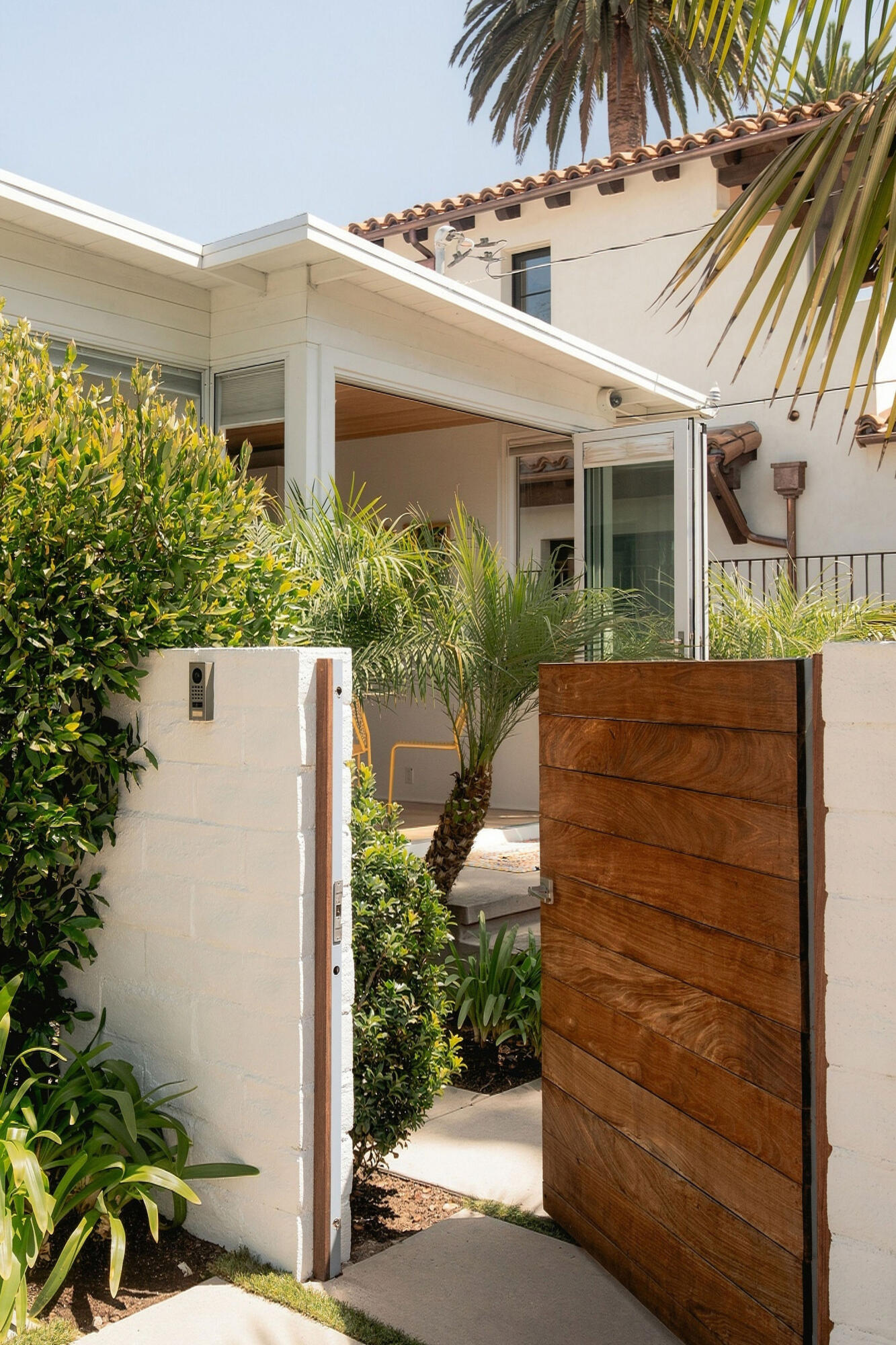 1506 Shoreline Drive