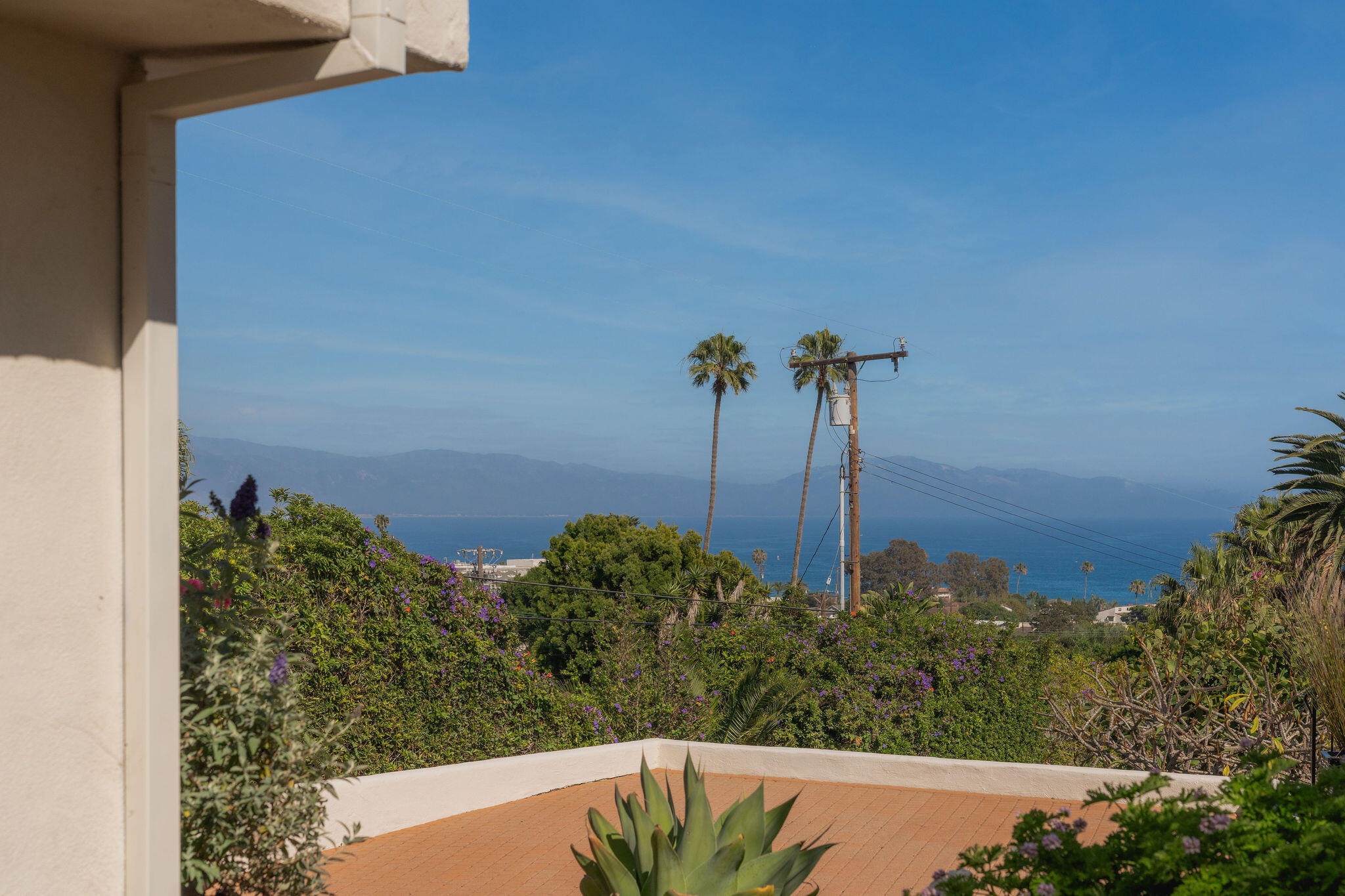 421 Vista De La Playa Lane