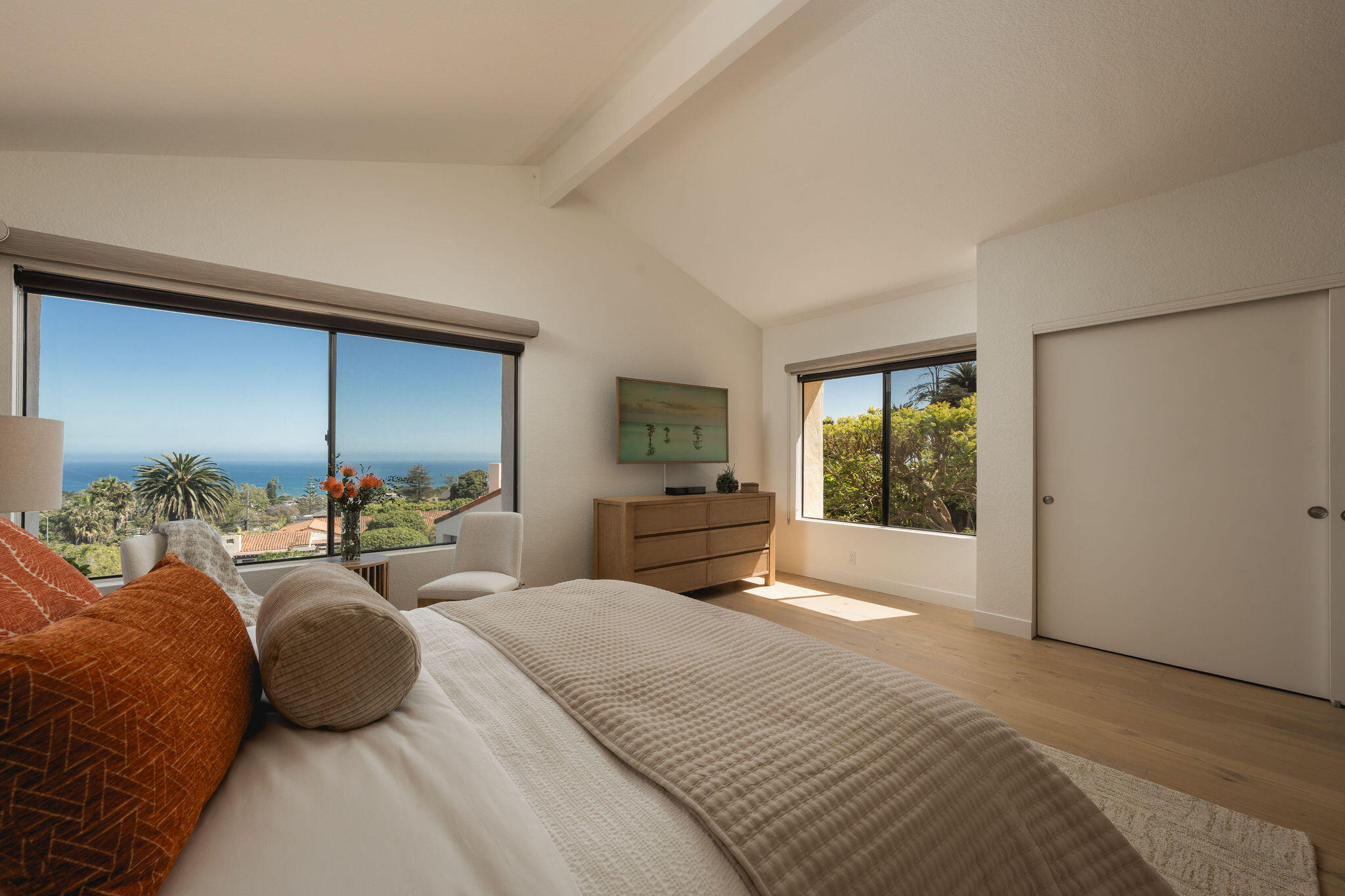421 Vista De La Playa Lane