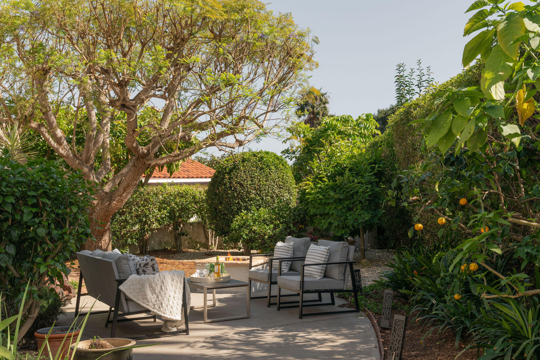421 Vista De La Playa Lane