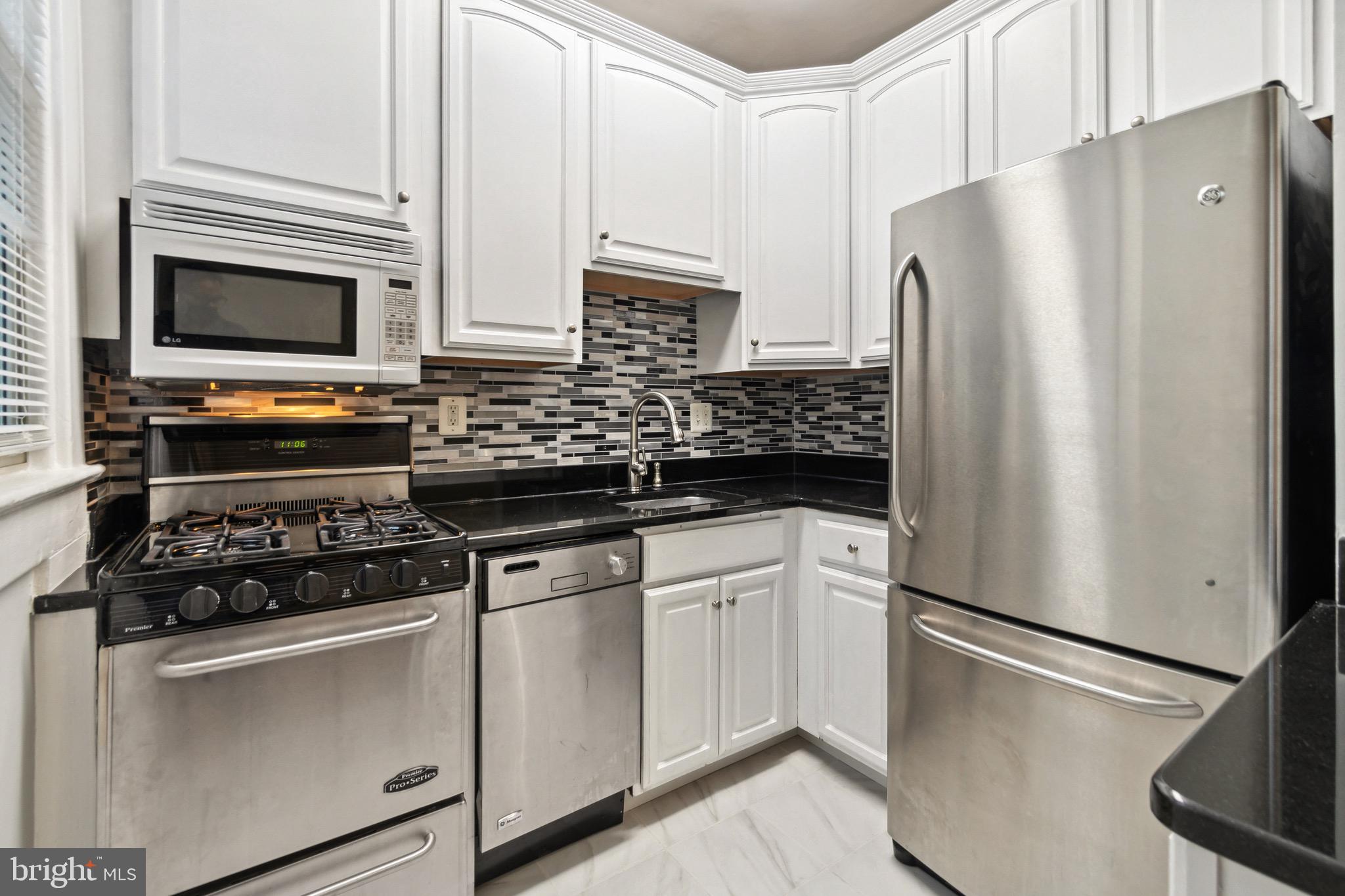 3022 Wisconsin Ave NW #105