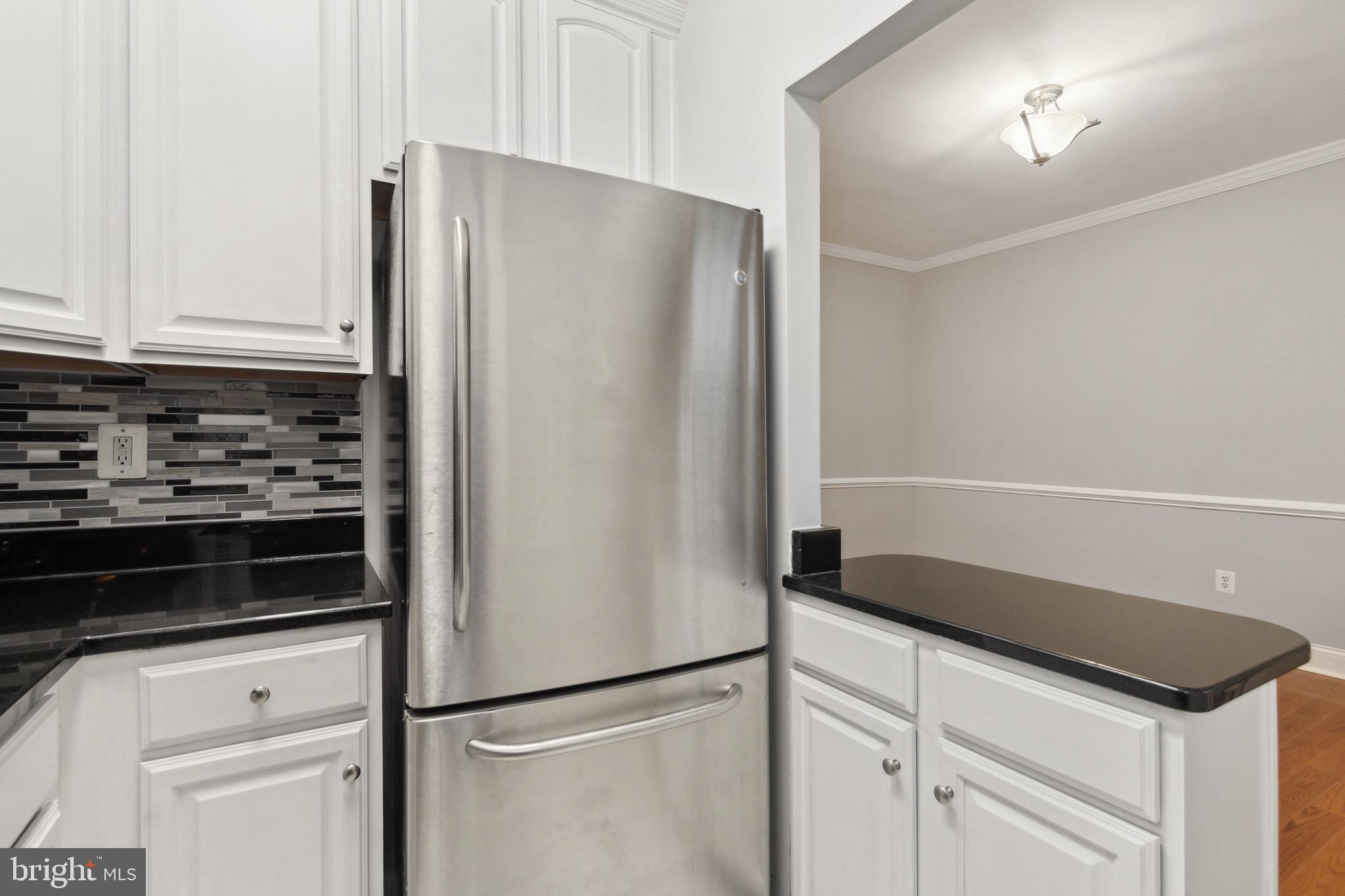 3022 Wisconsin Ave NW #105