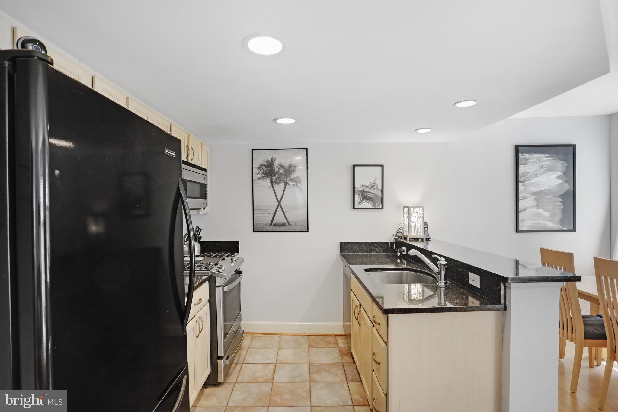 2902 Porter St NW #B