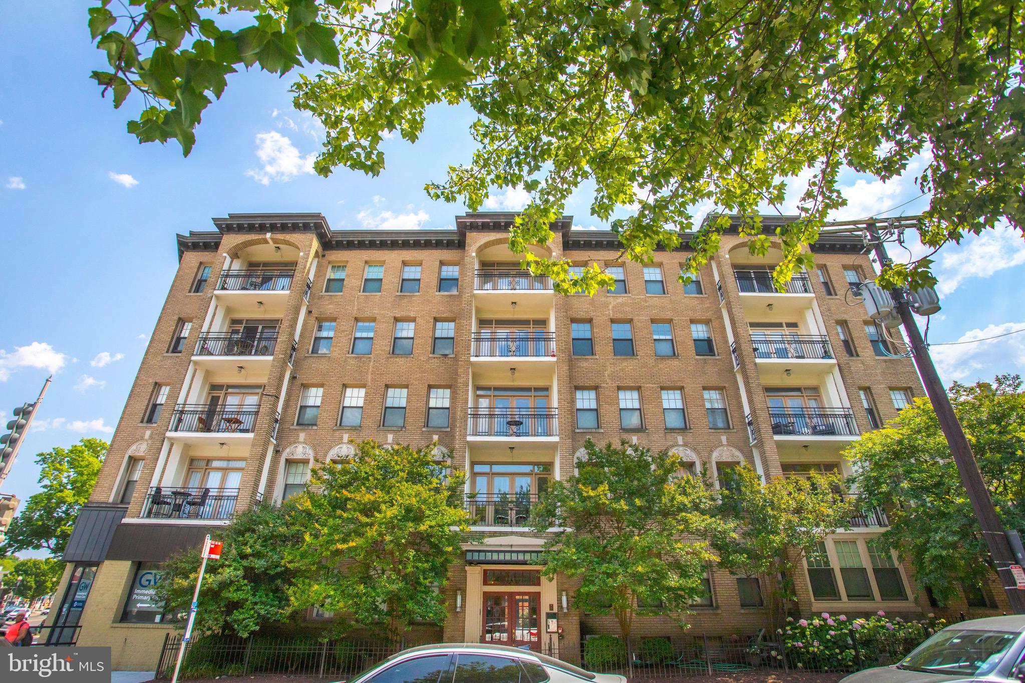 2902 Porter St NW #B