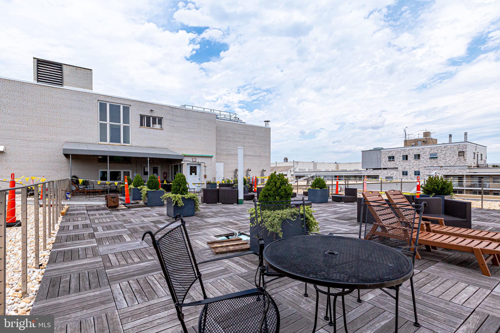 2475 Virginia Ave NW #117