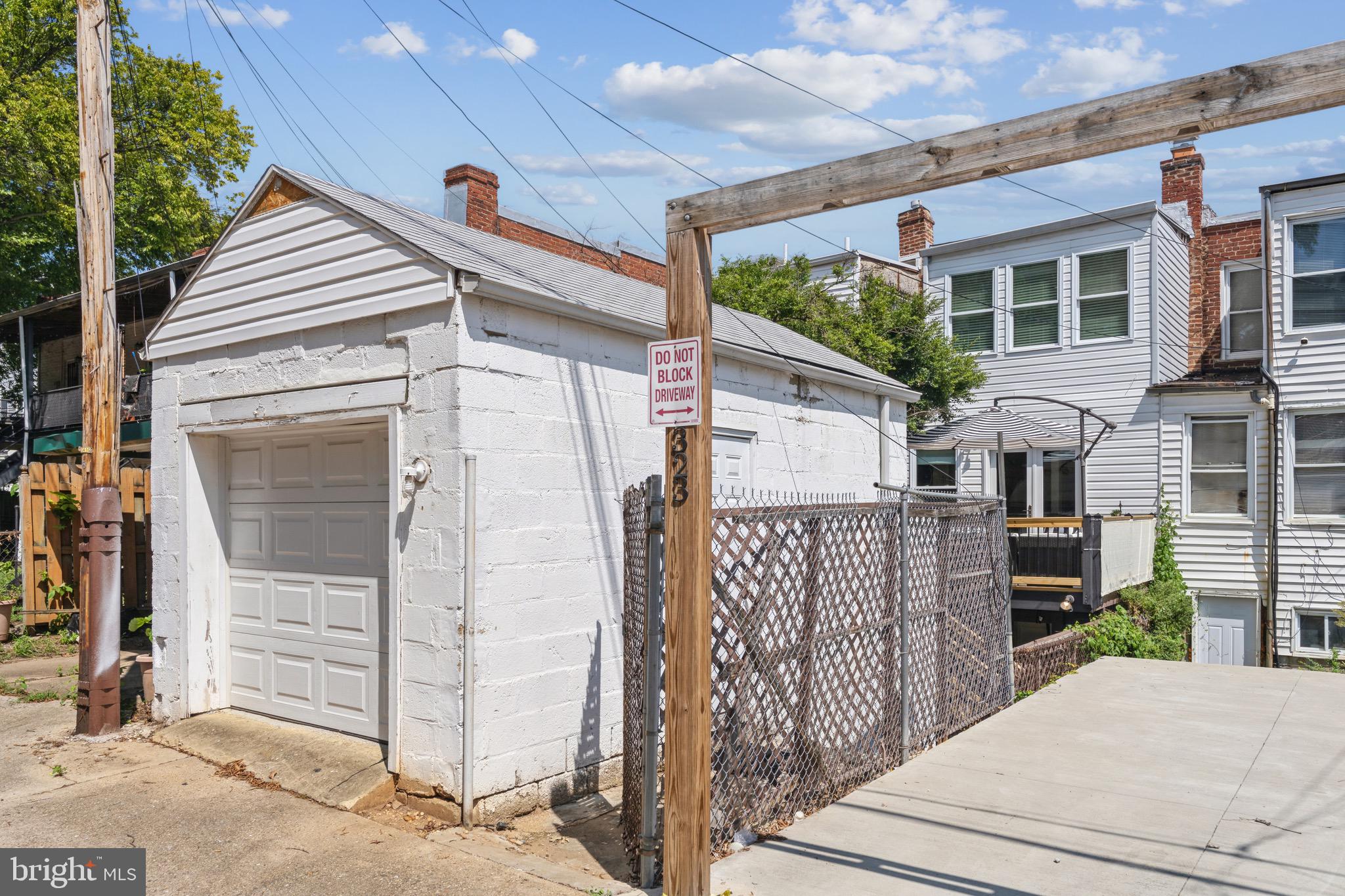 321 KENTUCKY AVE SE