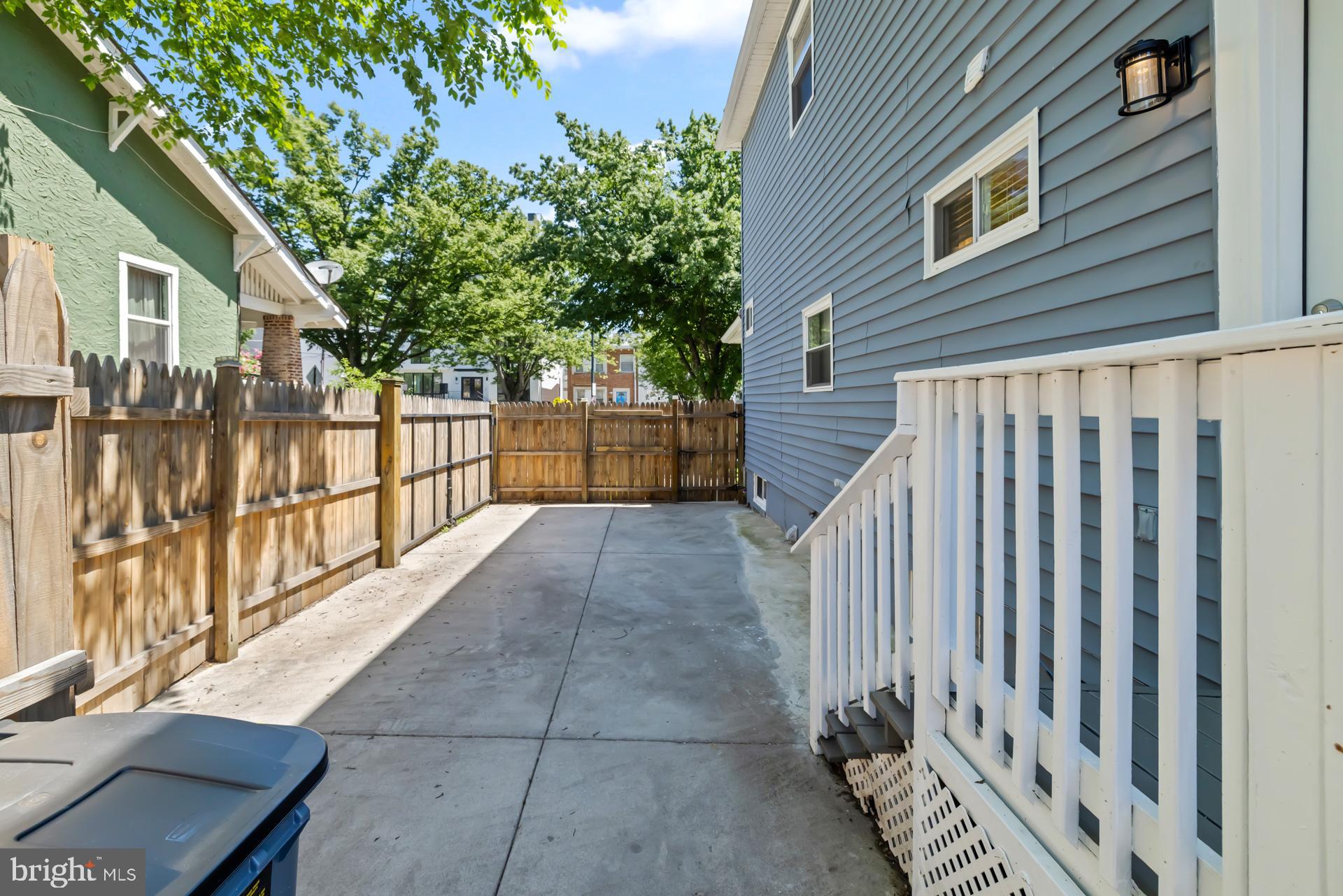 5408 Illinois Ave NW