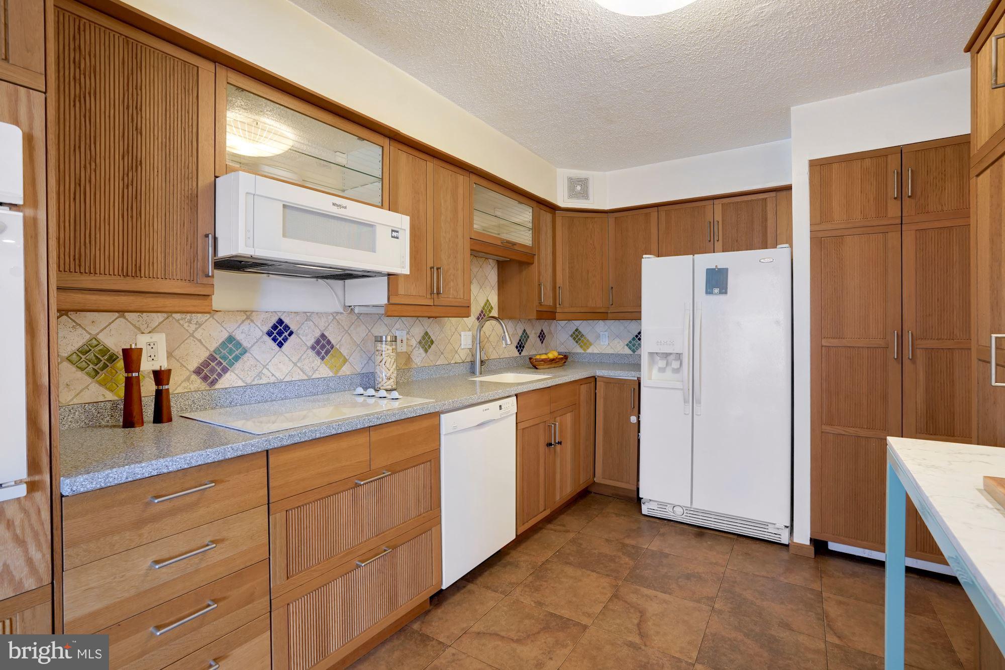 1077 30TH ST NW #410