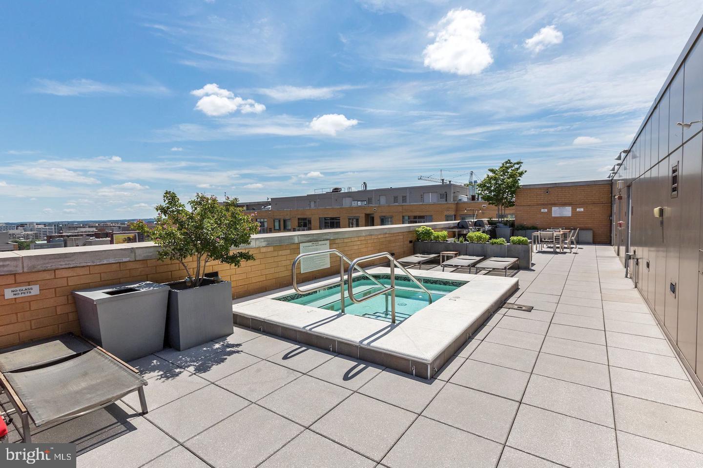 440 L ST NW #204