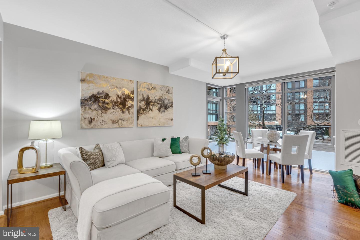440 L ST NW #204