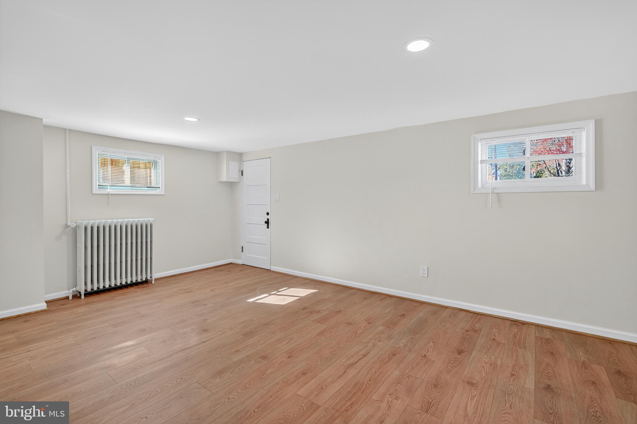 31 MCDONALD PLACE NE