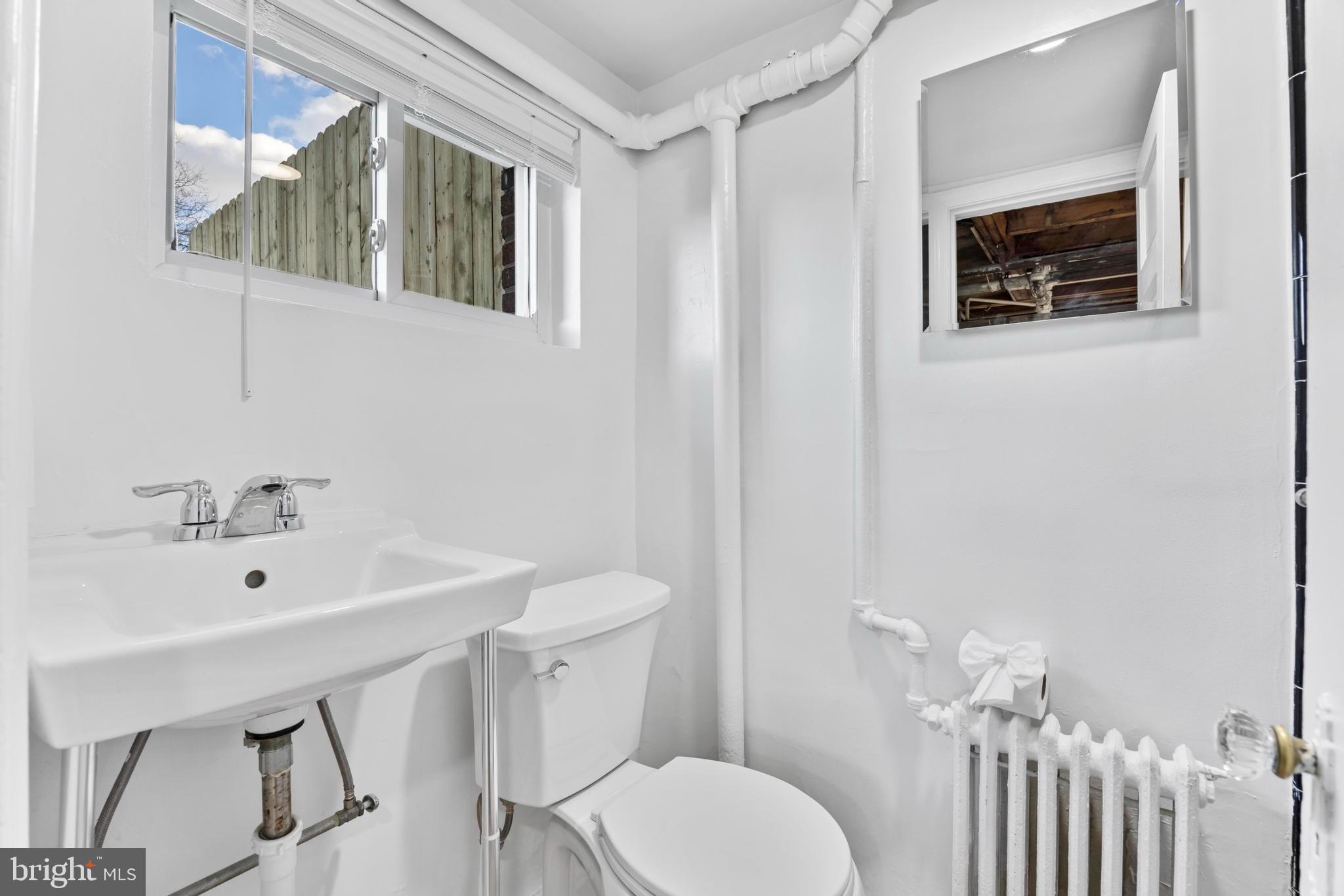 31 MCDONALD PLACE NE