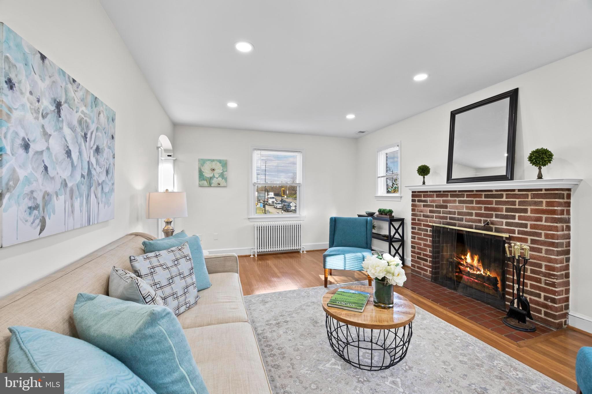 31 MCDONALD PLACE NE