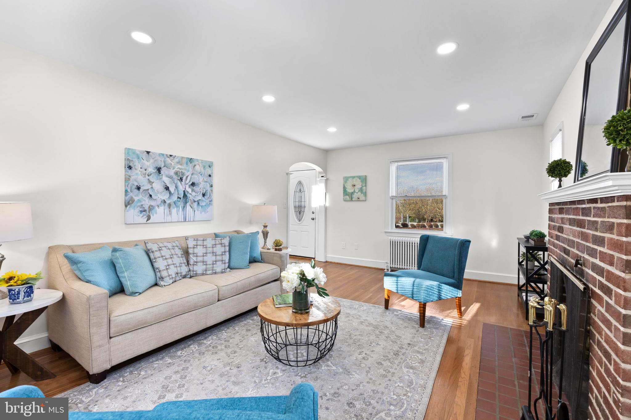 31 MCDONALD PLACE NE