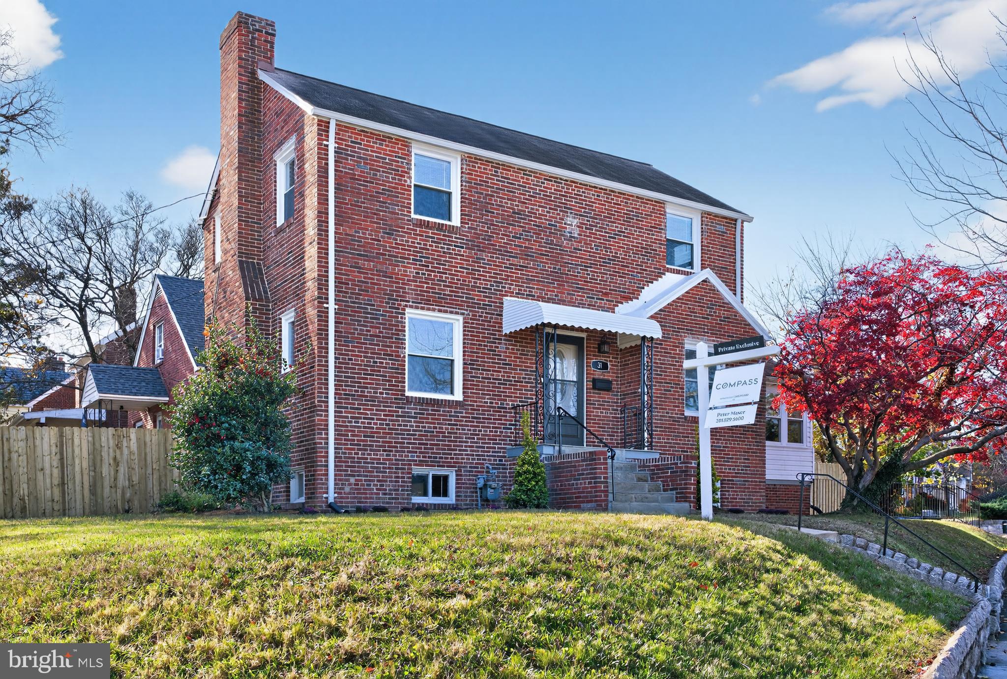 31 MCDONALD PLACE NE