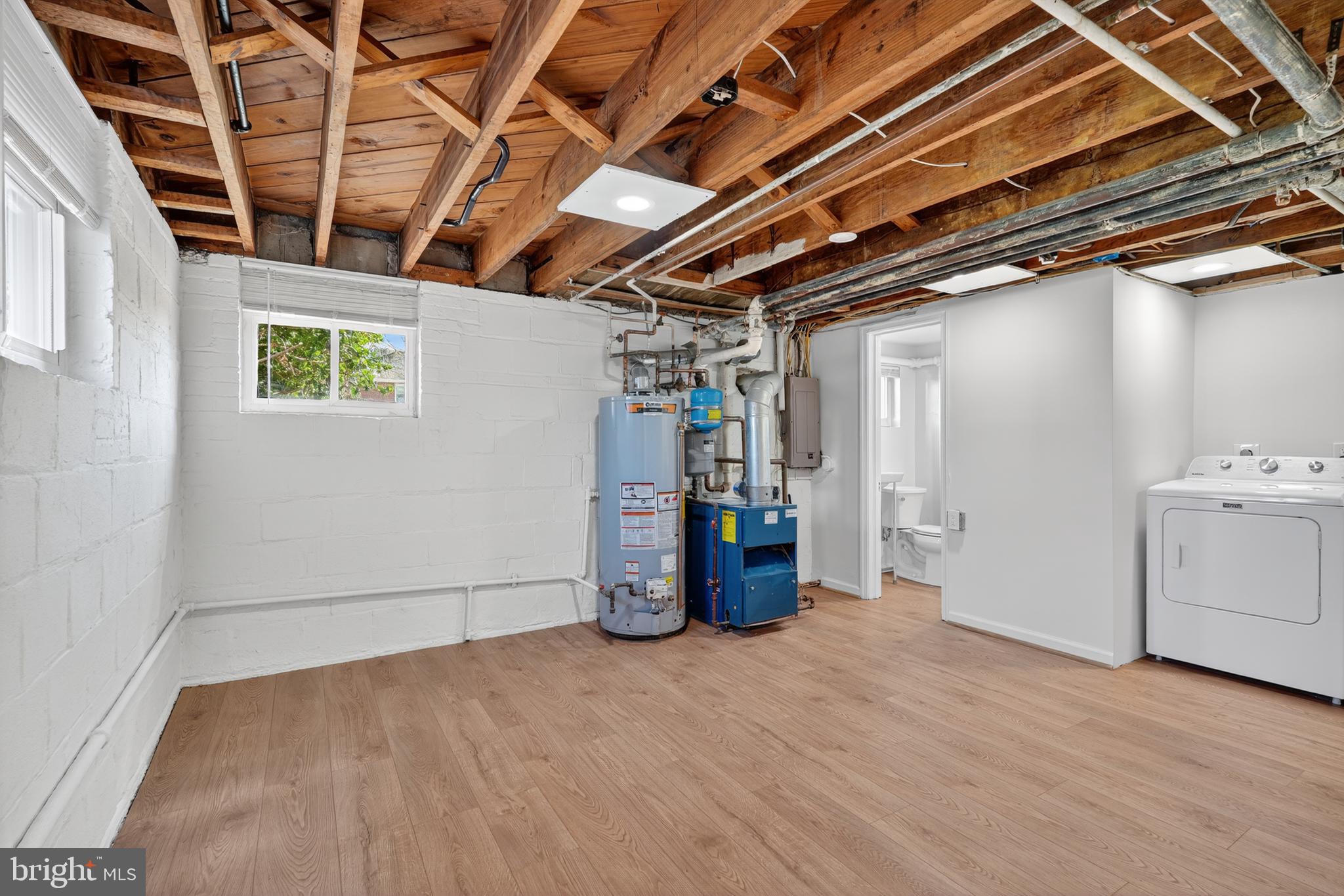 31 MCDONALD PLACE NE