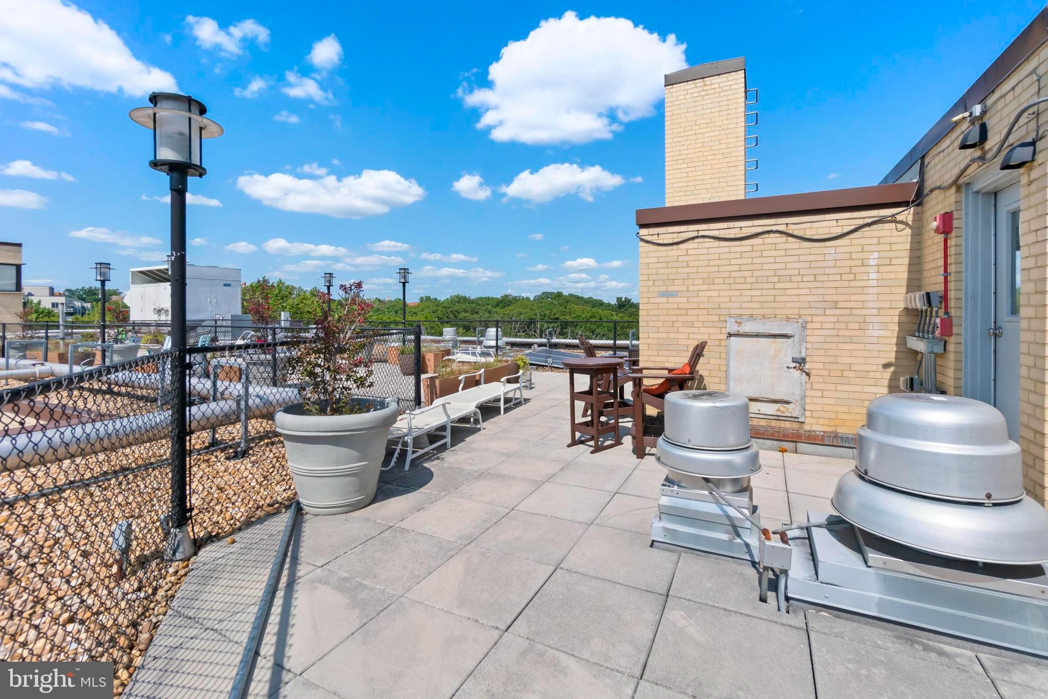 3701 CONNECTICUT AVE NW #206