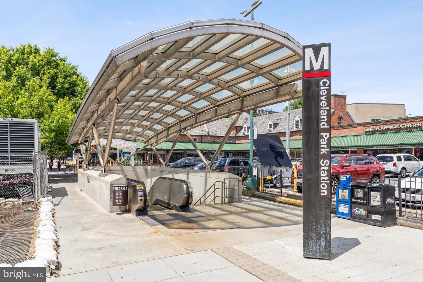 3701 CONNECTICUT AVE NW #206