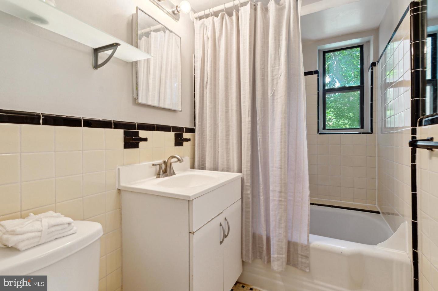 3701 CONNECTICUT AVE NW #206