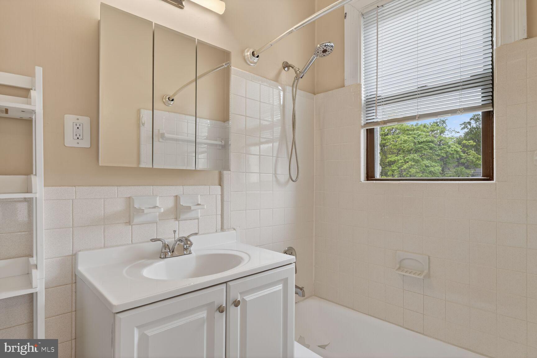 3616 CONNECTICUT AVENUE NW 407