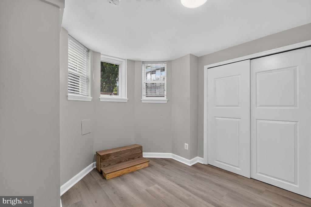 451 M STREET NW Unit: B