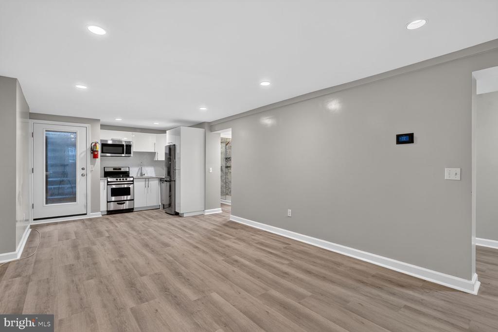451 M STREET NW Unit: B
