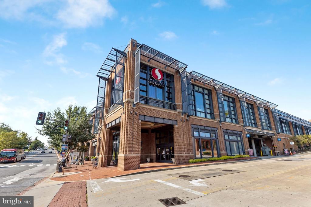 3901 TUNLAW ROAD NW Unit: 506