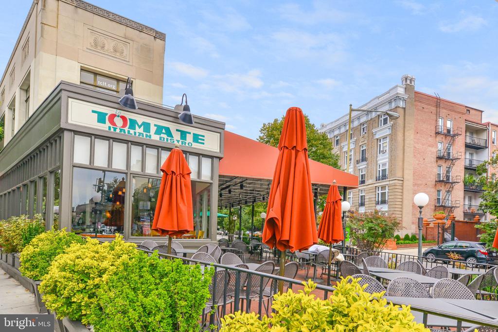 2123 CALIFORNIA STREET NW Unit: A4