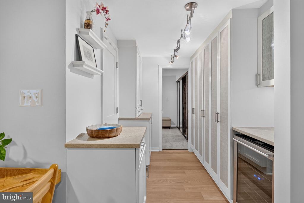 2123 CALIFORNIA STREET NW Unit: A4