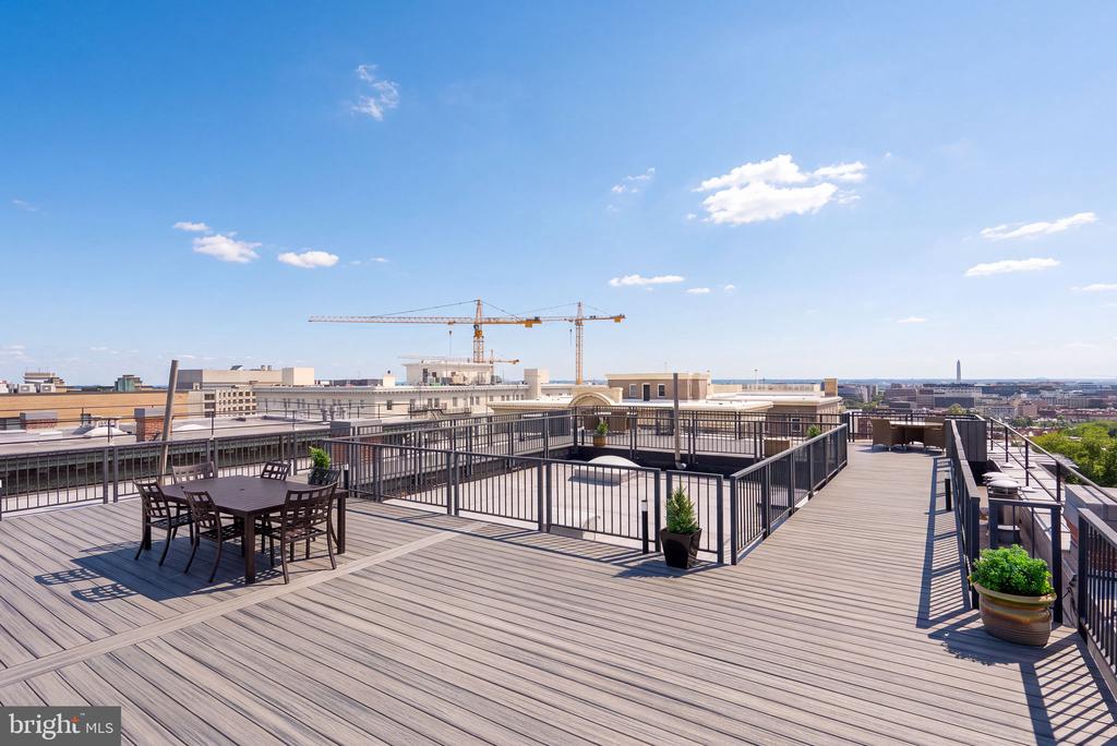 2123 CALIFORNIA STREET NW Unit: A4