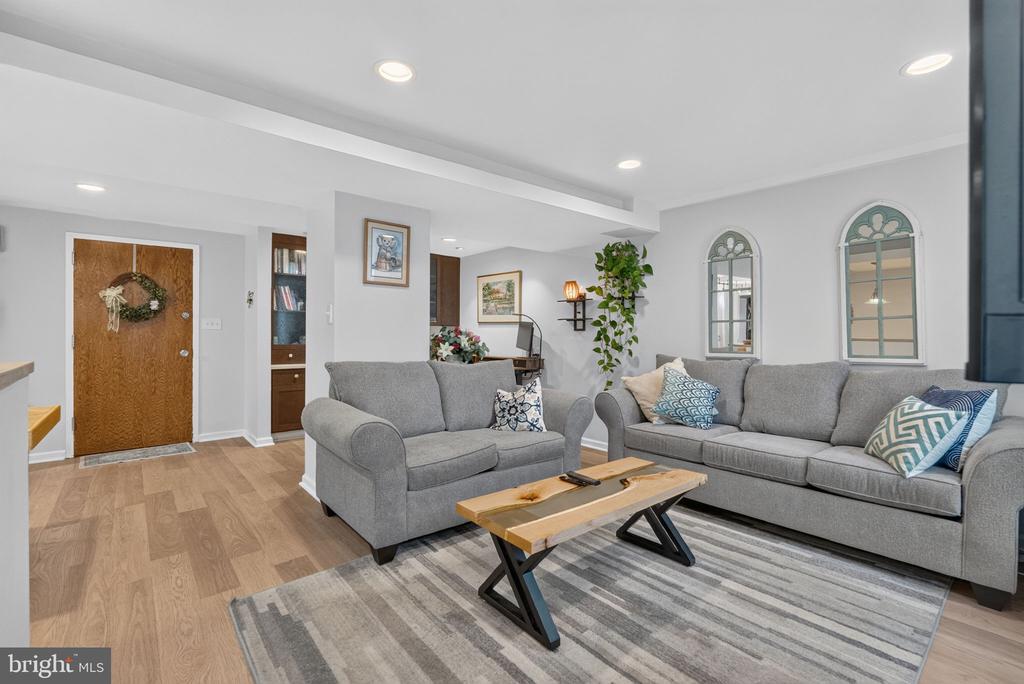 2123 CALIFORNIA STREET NW Unit: A4